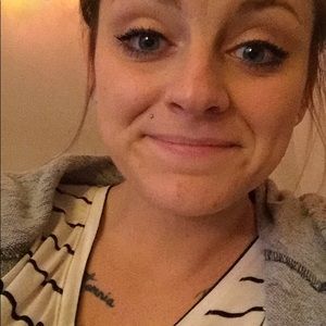 Meet your Posher, Rae